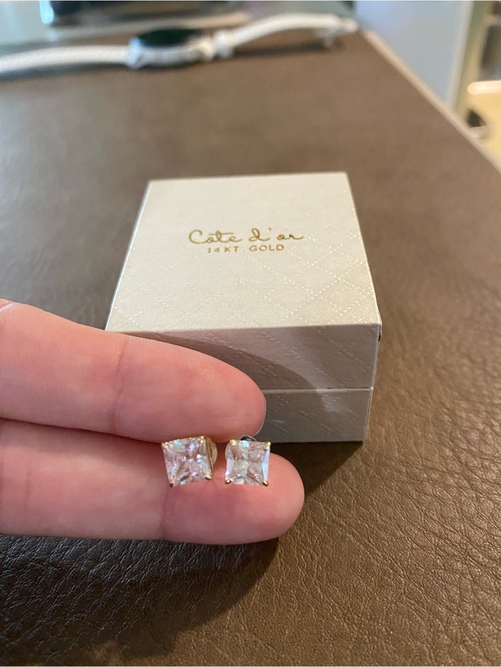 Cote d' or 14k Yellow Gold 7mm Princess Cut Cubic Zirconia Stud Earrings
